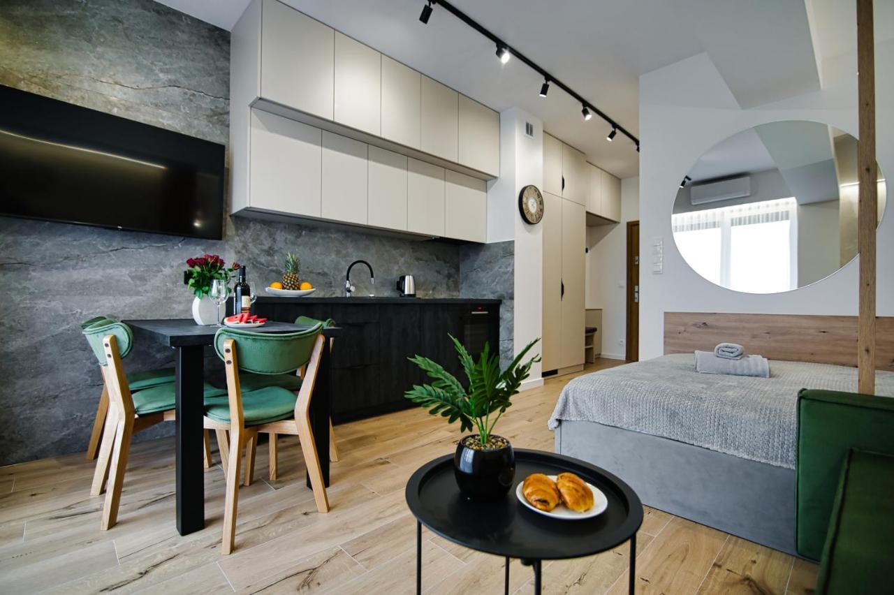 Good Rest In 52 Apartment Zator Ngoại thất bức ảnh